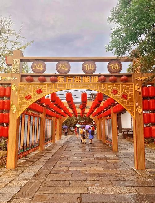 东方盐湖城坎水法湖边汉服旅拍