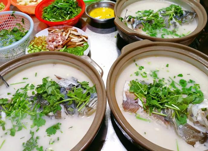 溧阳天目湖特色砂锅鱼头整桌聚餐餐食