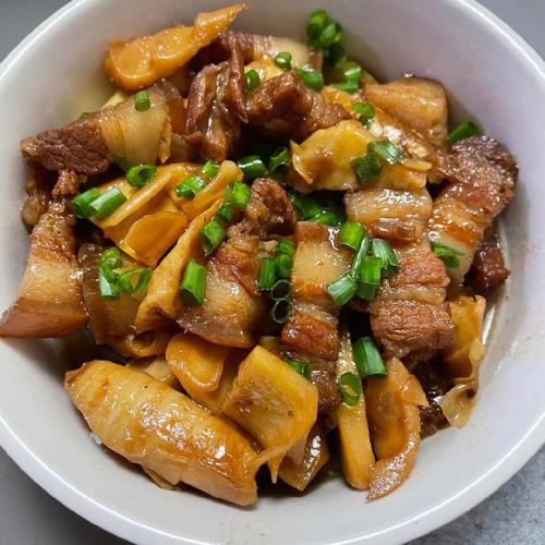 溧阳南山竹海农家餐厅竹笋烧肉菜品