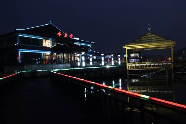 长荡湖水街夜景餐厅